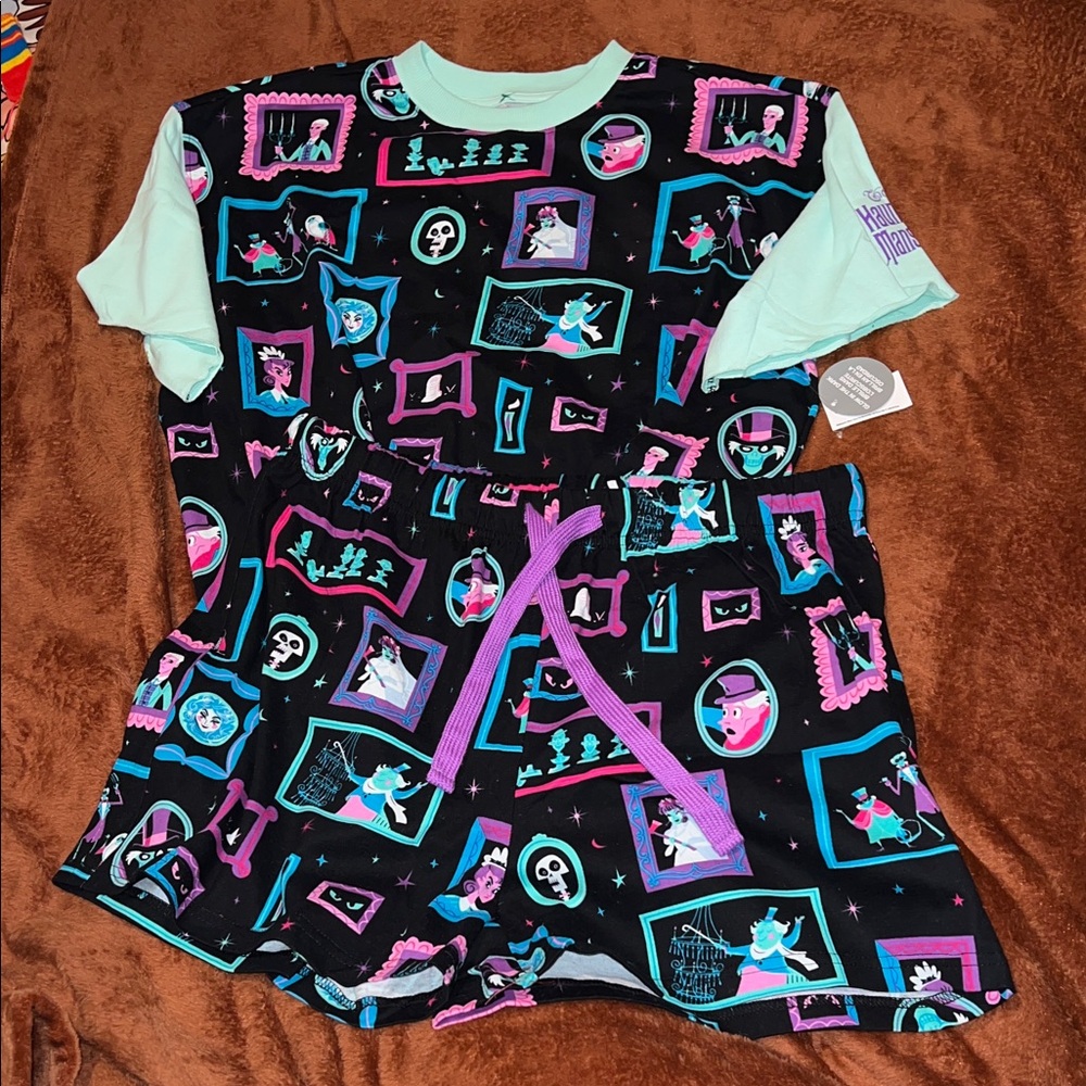NWT Disney Haunted Mansion Pajama Set